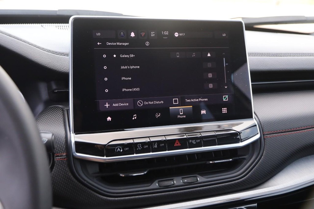 Jeep Compass Vehicle Full-screen Gallery Image 14
