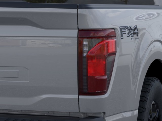 Ford F-150 Vehicle Full-screen Gallery Image 21