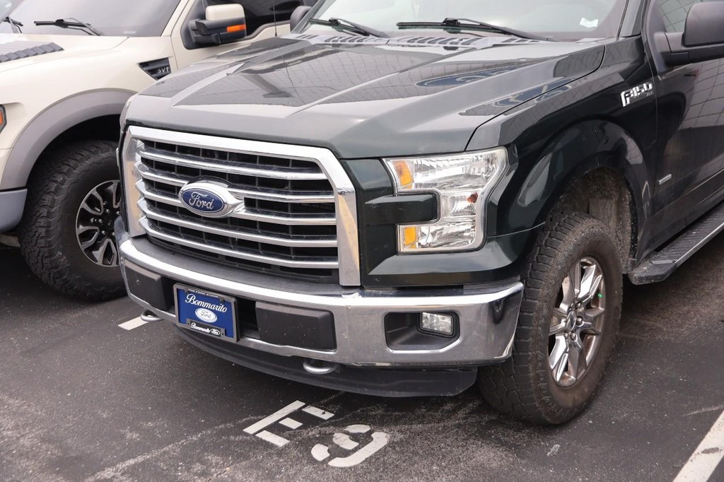 Ford F-150 Vehicle Full-screen Gallery Image 2