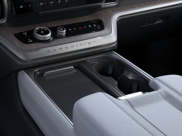 Ford Expedition Max Vehicle Image 15