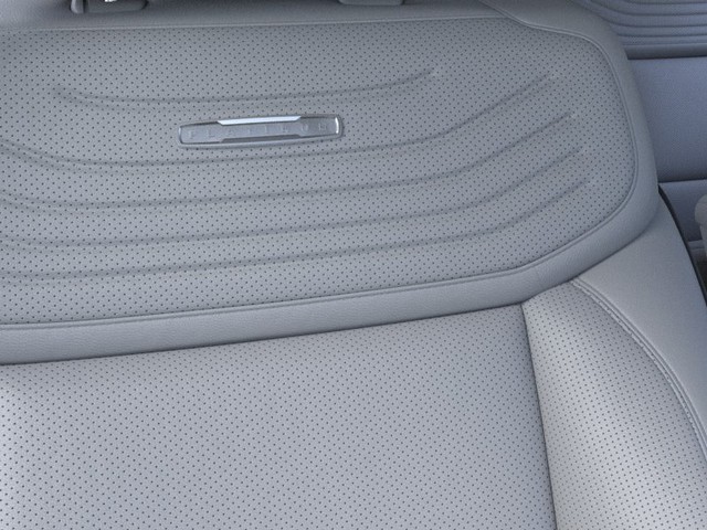 Ford Expedition Max Vehicle Image 16