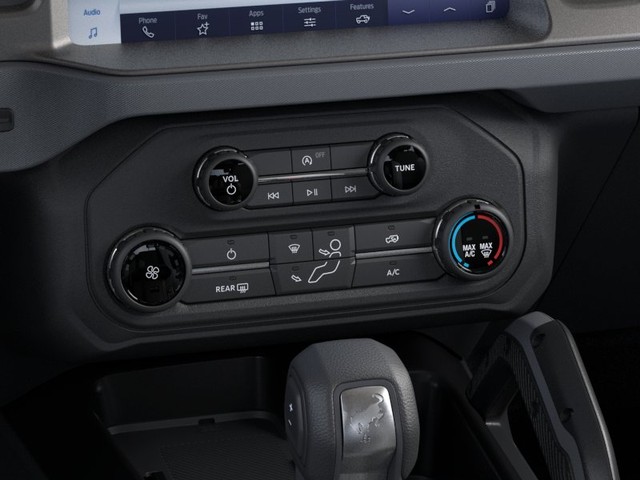 Ford Bronco Vehicle Image 16