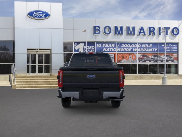 Ford Super Duty F-250 SRW Vehicle Image 05