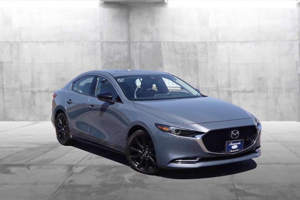 Mazda Mazda3 Sedan Vehicle Image 02