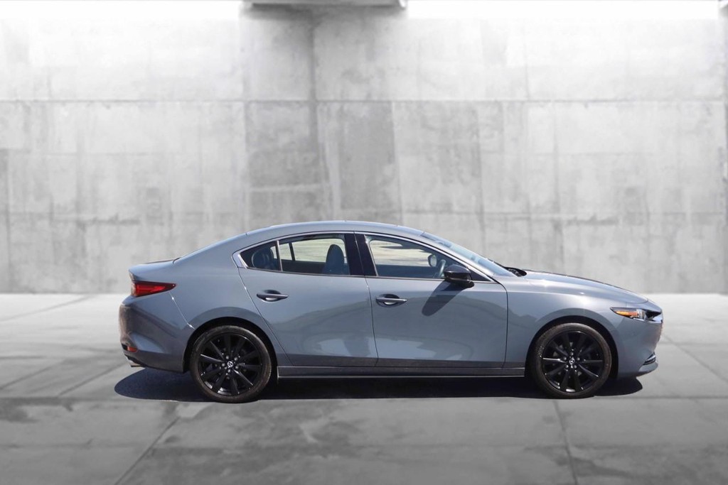 Mazda Mazda3 Sedan Vehicle Image 05