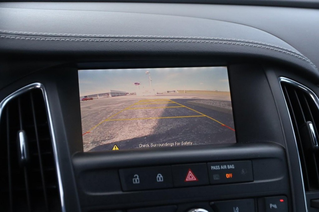 Buick Cascada Vehicle Full-screen Gallery Image 16