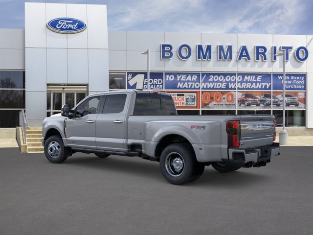 Ford Super Duty F-350 DRW Vehicle Image 04