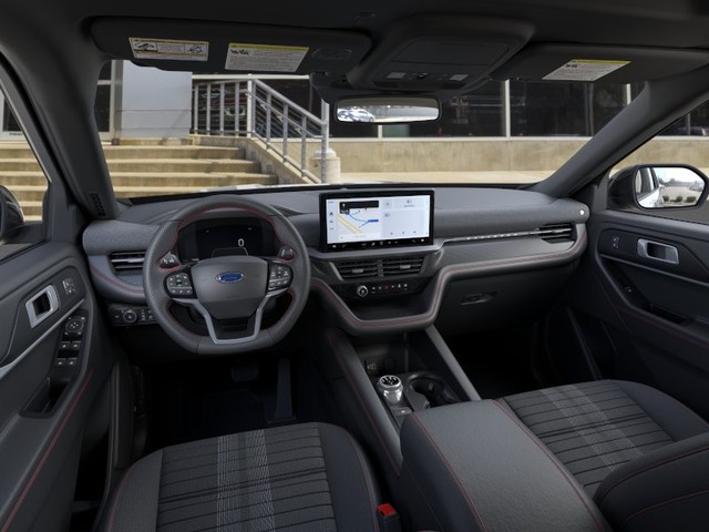 Ford Explorer Vehicle Image 09