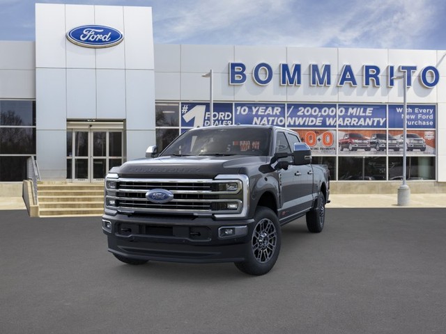 Ford Super Duty F-250 SRW Vehicle Full-screen Gallery Image 2