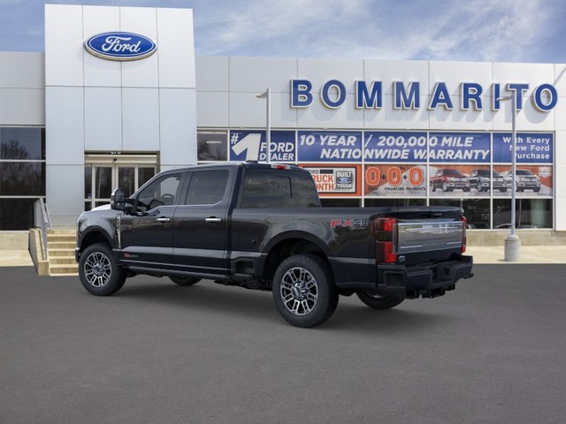 Ford Super Duty F-250 SRW Vehicle Full-screen Gallery Image 4