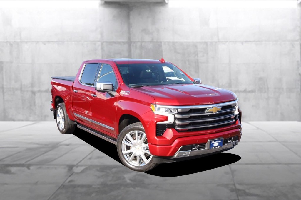 Chevrolet Silverado 1500 Vehicle Full-screen Gallery Image 02