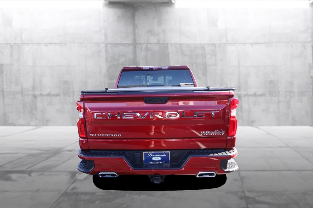 Chevrolet Silverado 1500 Vehicle Full-screen Gallery Image 06