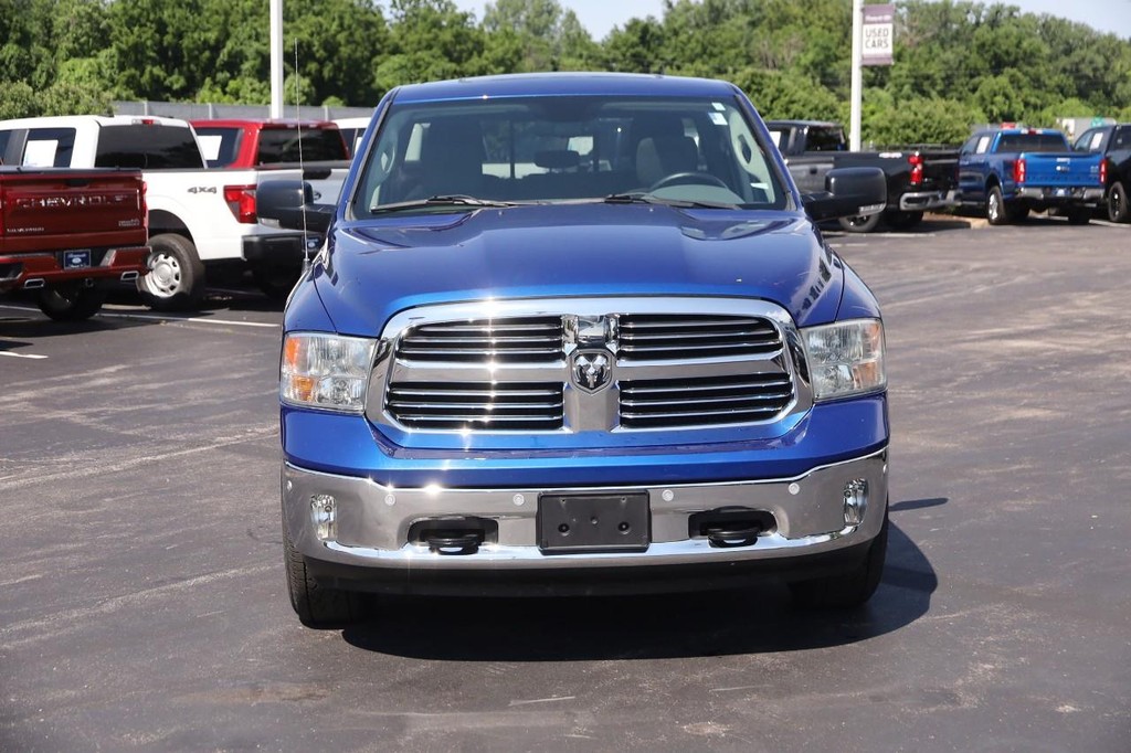 Ram 1500 Vehicle Full-screen Gallery Image 4