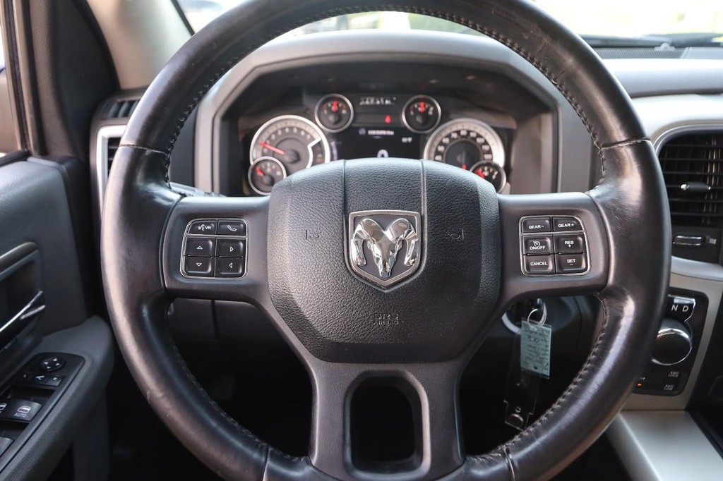 Ram 1500 Vehicle Full-screen Gallery Image 11