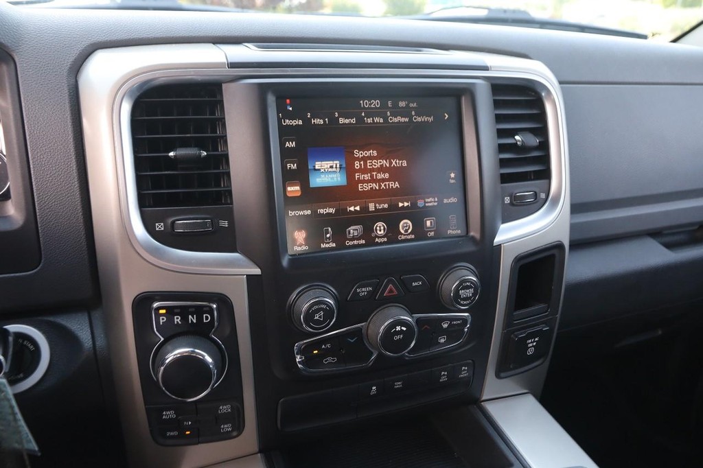 Ram 1500 Vehicle Full-screen Gallery Image 16