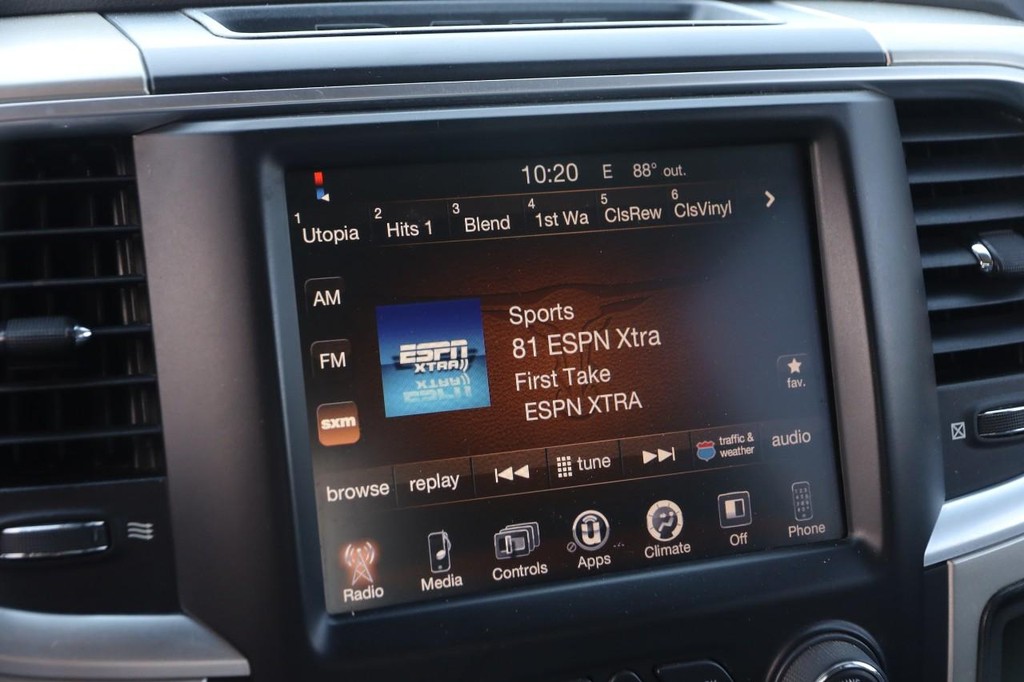 Ram 1500 Vehicle Full-screen Gallery Image 17