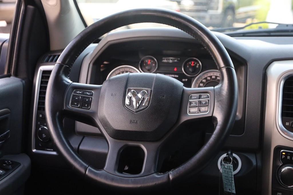 Ram 1500 Vehicle Full-screen Gallery Image 23