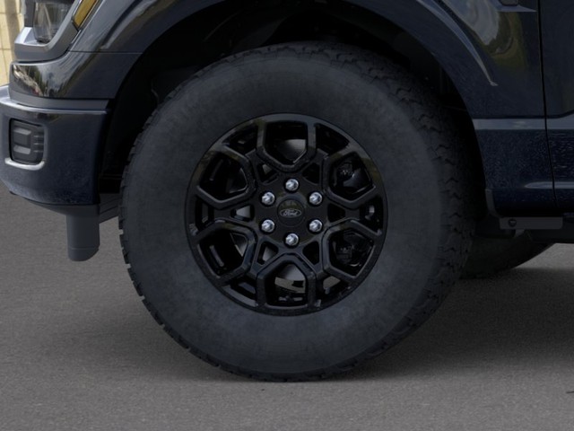 Ford F-150 Vehicle Full-screen Gallery Image 19
