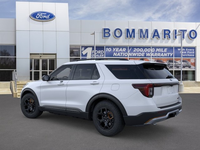 Ford Explorer Vehicle Image 04