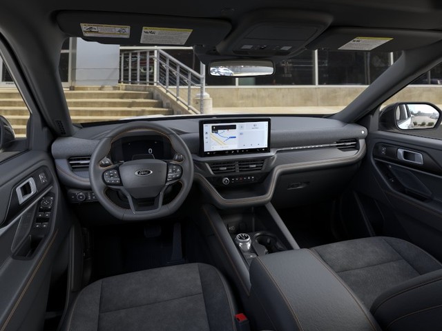 Ford Explorer Vehicle Image 09