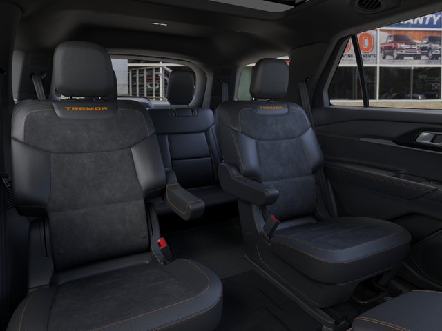 Ford Explorer Vehicle Full-screen Gallery Image 11