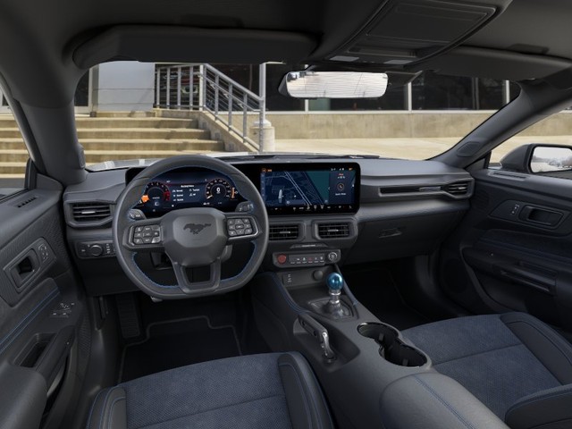Ford Mustang Vehicle Full-screen Gallery Image 9