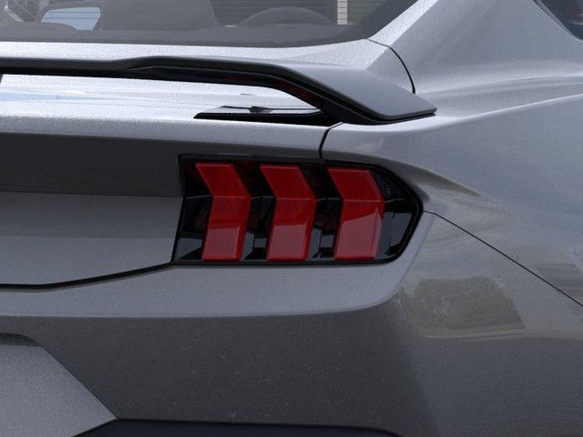 Ford Mustang Vehicle Full-screen Gallery Image 21