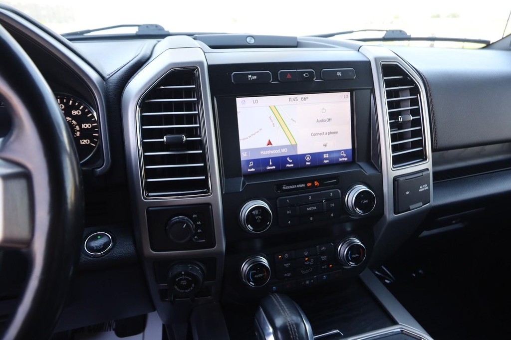 Ford F-150 Vehicle Full-screen Gallery Image 15