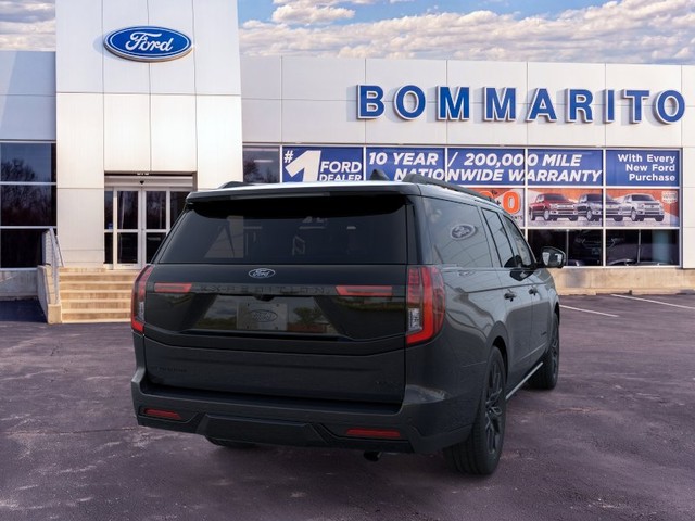 Ford Expedition Max Vehicle Full-screen Gallery Image 8