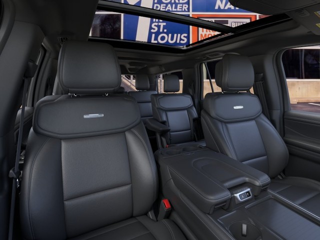 Ford Expedition Max Vehicle Full-screen Gallery Image 10