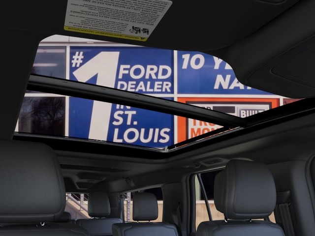 Ford Expedition Max Vehicle Full-screen Gallery Image 22
