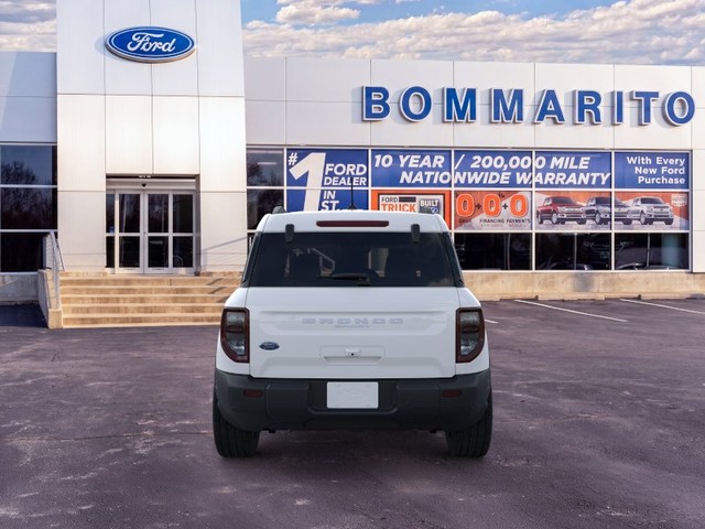 Ford Bronco Sport Vehicle Full-screen Gallery Image 5