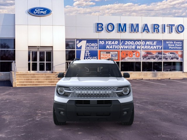 Ford Bronco Sport Vehicle Full-screen Gallery Image 6