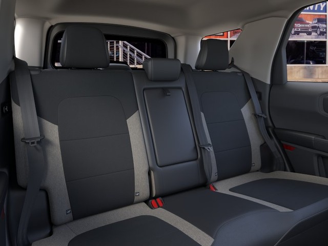 Ford Bronco Sport Vehicle Full-screen Gallery Image 11