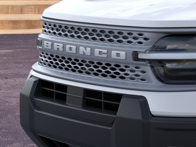 Ford Bronco Sport Vehicle Full-screen Gallery Image 17