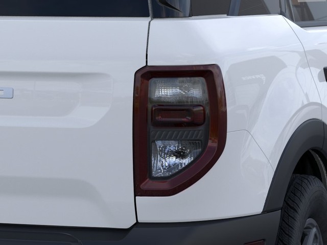 Ford Bronco Sport Vehicle Full-screen Gallery Image 21