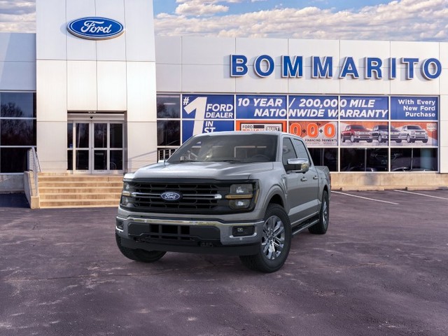Ford F-150 Vehicle Full-screen Gallery Image 2