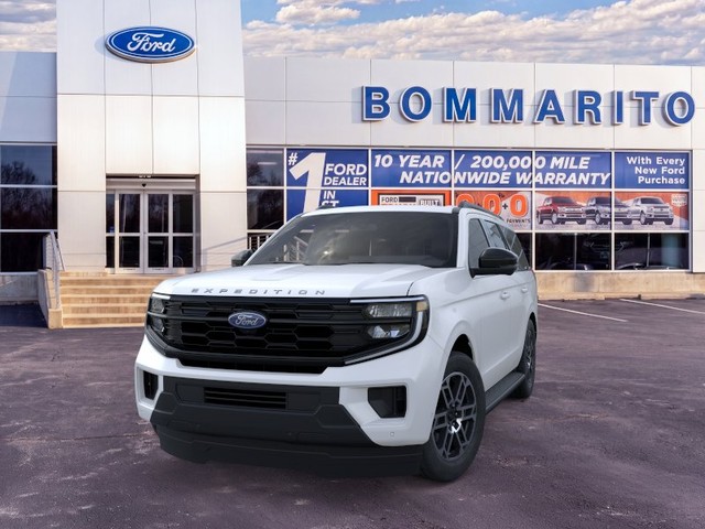 Ford Expedition Vehicle Full-screen Gallery Image 2