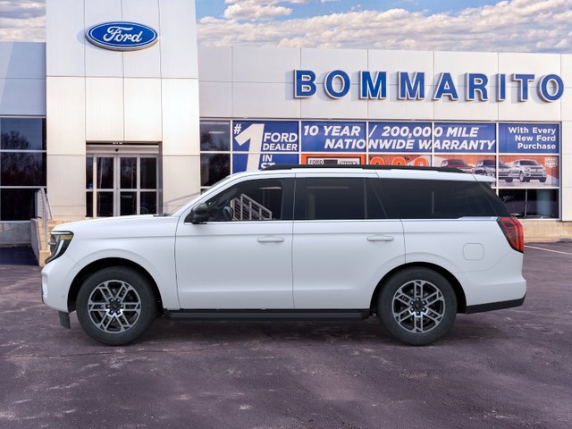 Ford Expedition Vehicle Full-screen Gallery Image 3