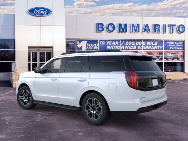 Ford Expedition Vehicle Full-screen Gallery Image 4