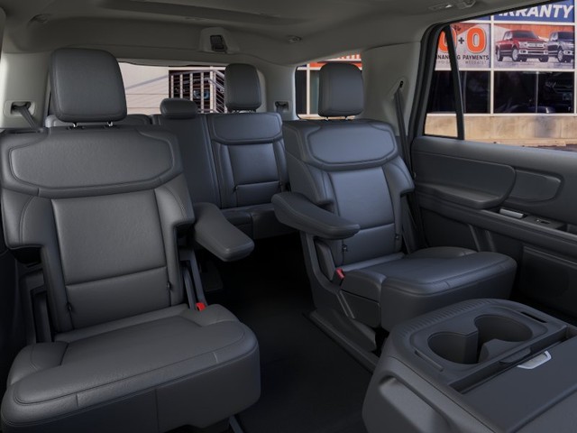 Ford Expedition Vehicle Full-screen Gallery Image 11