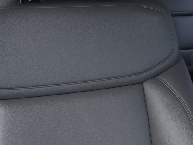Ford Expedition Vehicle Full-screen Gallery Image 16