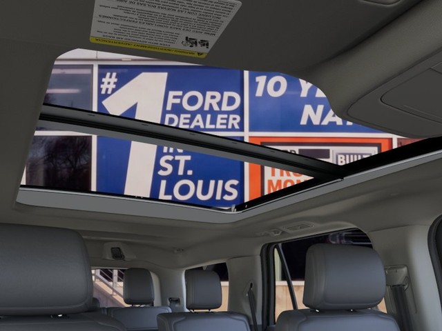 Ford Expedition Vehicle Full-screen Gallery Image 22