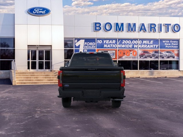 Ford Super Duty F-350 SRW Vehicle Image 05