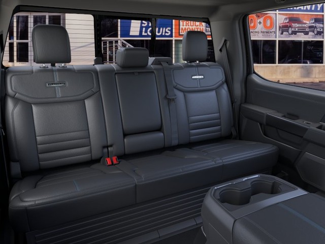 Ford Super Duty F-350 SRW Vehicle Image 11