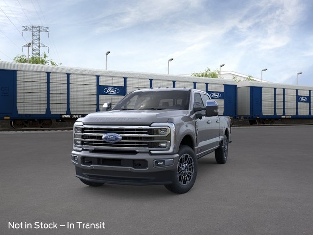 Ford Super Duty F-250 SRW Vehicle Full-screen Gallery Image 2