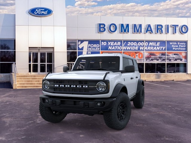 Ford Bronco Vehicle Full-screen Gallery Image 2