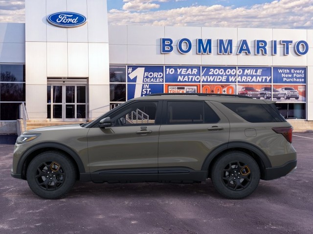 Ford Explorer Vehicle Full-screen Gallery Image 3