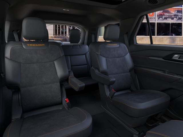 Ford Explorer Vehicle Full-screen Gallery Image 11