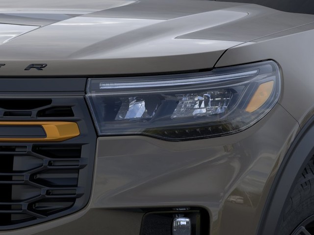 Ford Explorer Vehicle Full-screen Gallery Image 18